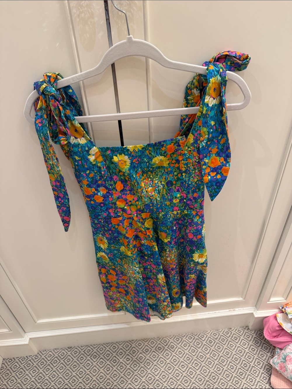 Show me your MuMu Floral Tie-Shoulder  Dress